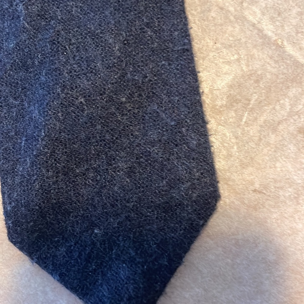 Used tie - Picture 8 of 8